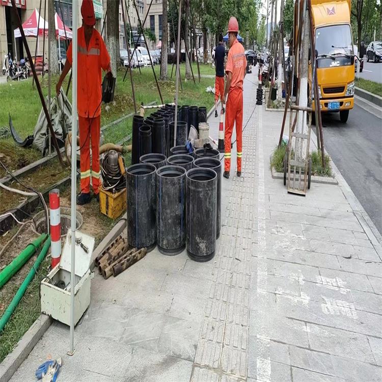 排湖风景区管道短管置换修复